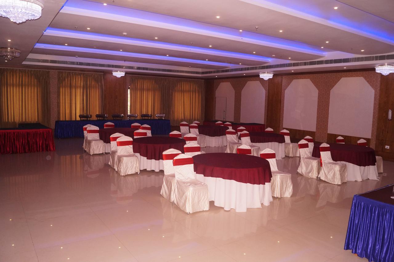 Kamlesh Continental Hotell Angul Exteriör bild