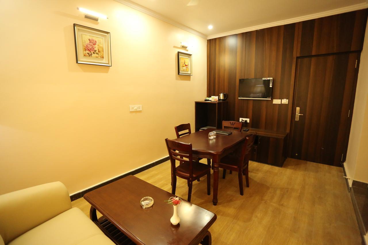 Kamlesh Continental Hotell Angul Rum bild