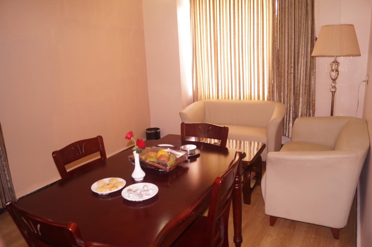 Kamlesh Continental Hotell Angul Rum bild