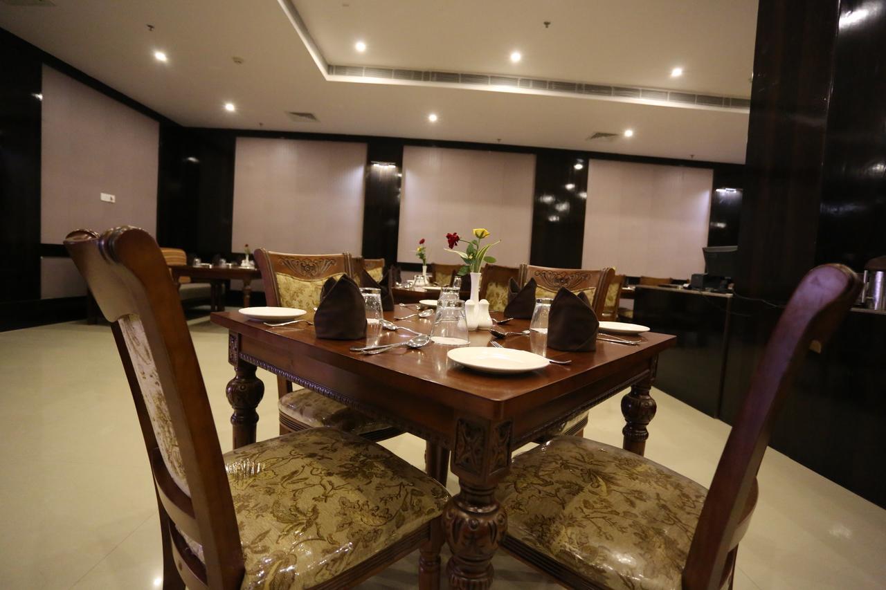 Kamlesh Continental Hotell Angul Exteriör bild
