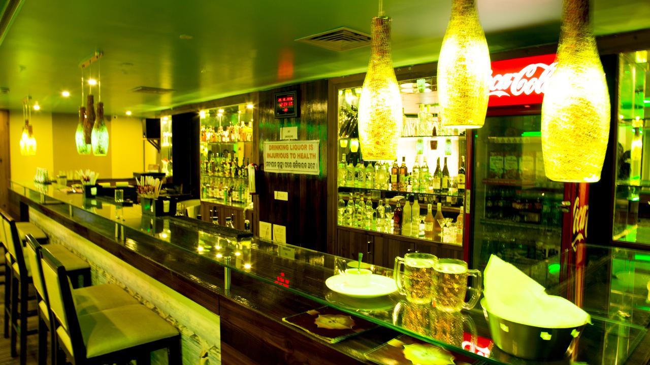 Kamlesh Continental Hotell Angul Exteriör bild
